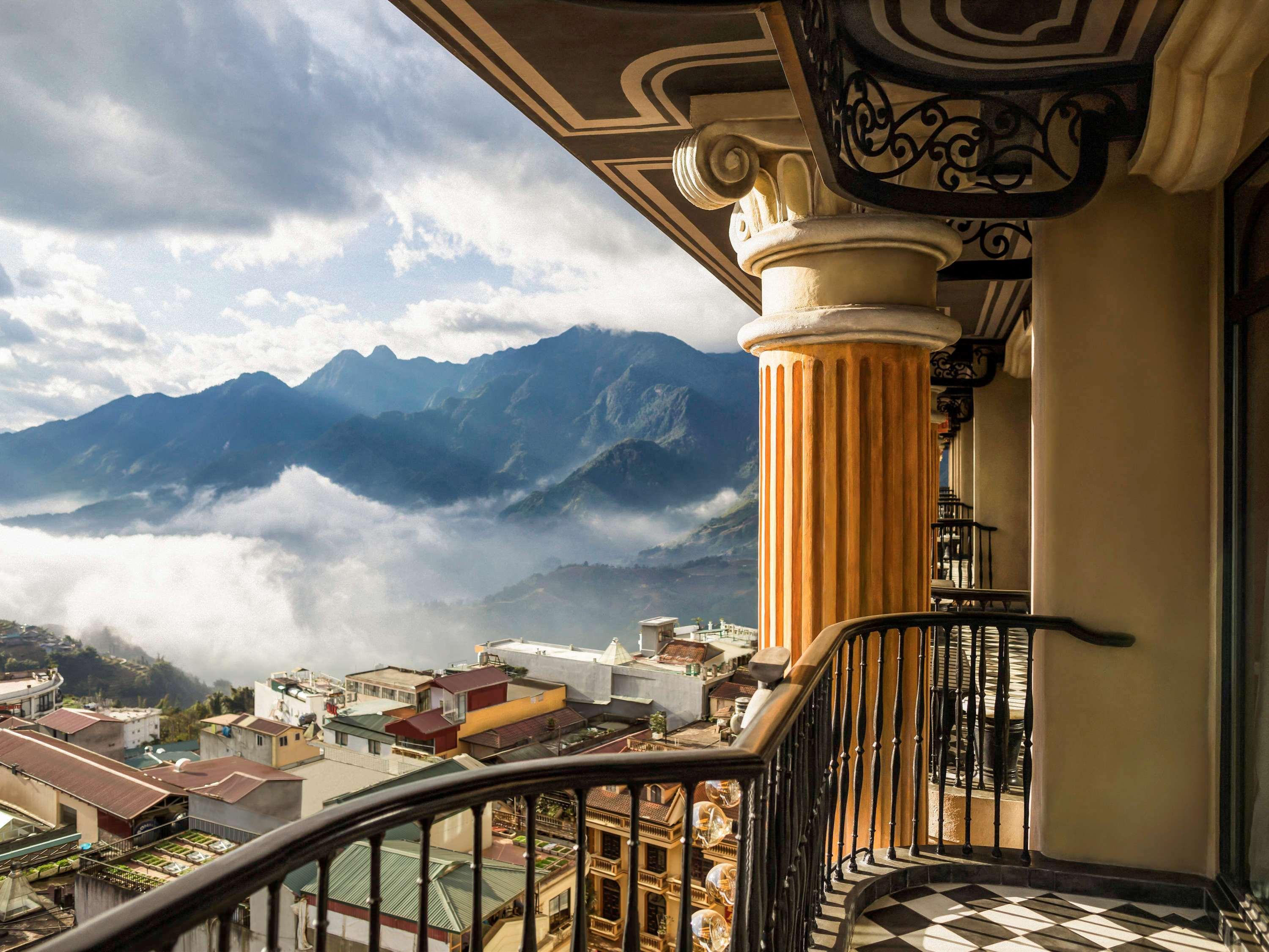 Hotel De La Coupole - Mgallery Sapa Εξωτερικό φωτογραφία View of the city from the balcony of a hotel